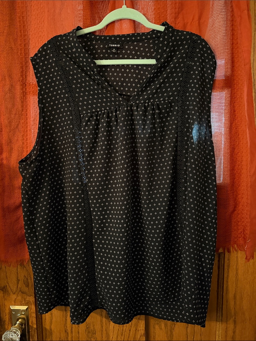 Torrid Sleeveless Black Printed Women’s Top